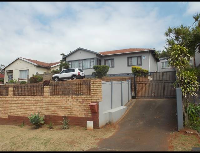 3 BEDROOM HOUSE FOR SALE IN BLUFF